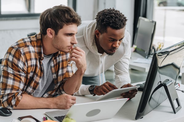 Stellen Sie entfernte Javascript-Entwickler ein